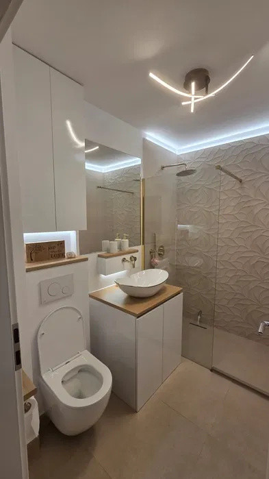 Apartament 2 camere, etaj intermediar, zona Porii, Floresti