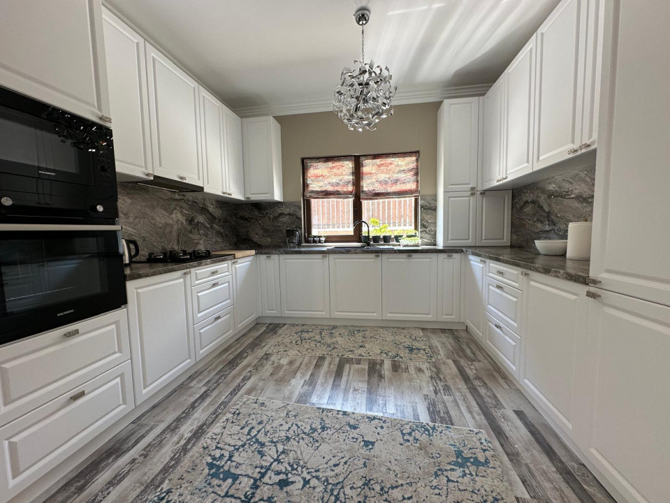 Casă de vanzare – finisată și mobilată integral, Dezmir