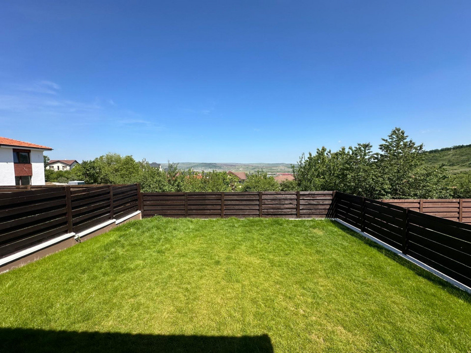 Casă de vanzare – finisată și mobilată integral, Dezmir