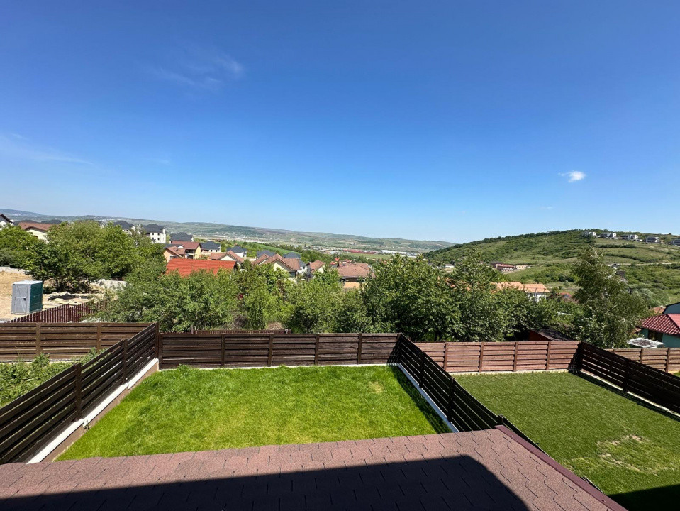 Casă de vanzare – finisată și mobilată integral, Dezmir