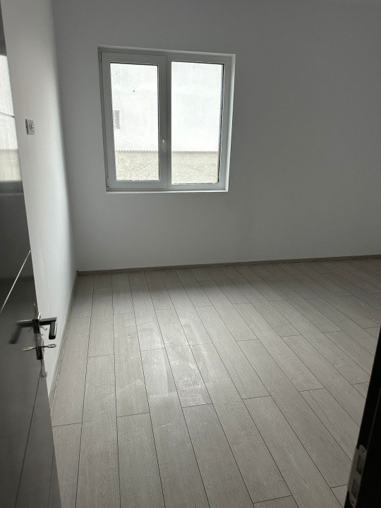 Casa individuala, 4 camere, 120mp utili, 300mp teren, ansamblu nou, Domnesti 