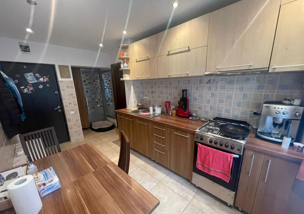 Apartament 50mp 2 camere cu parcare Grigorescu vechi