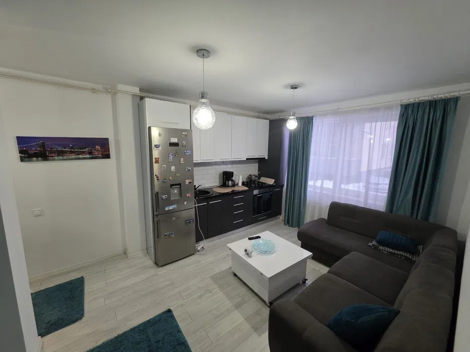 Apartament 3 camere de 50 mp plus 6 balcon zona :Sportului