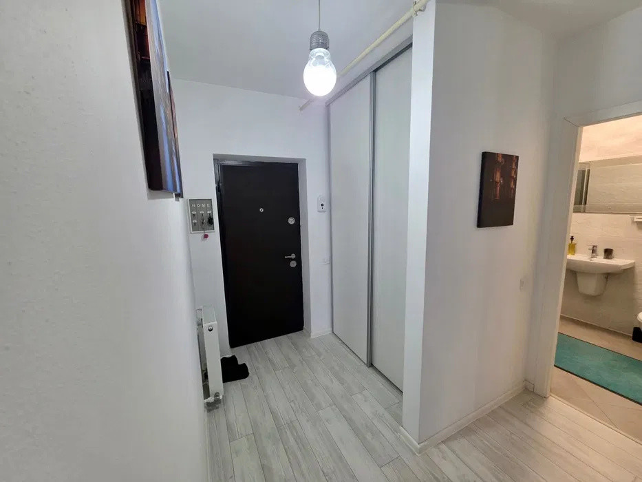 Apartament 3 camere de 50 mp plus 6 balcon zona :Sportului