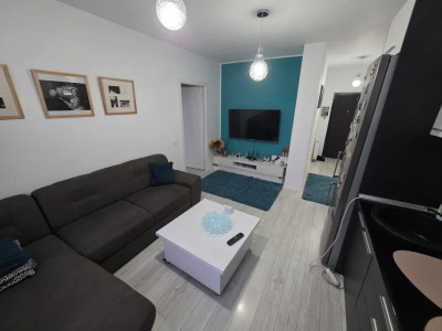 Apartament 3 camere de 50 mp plus 6 balcon zona :Sportului