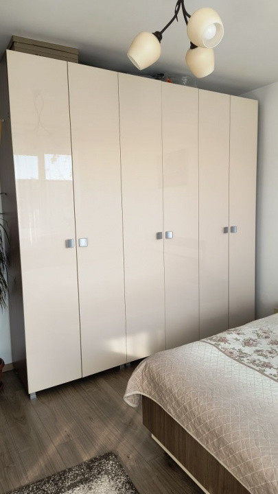 Apartament la cheie 3 camere , etaj intermediar ,zona Tineretului