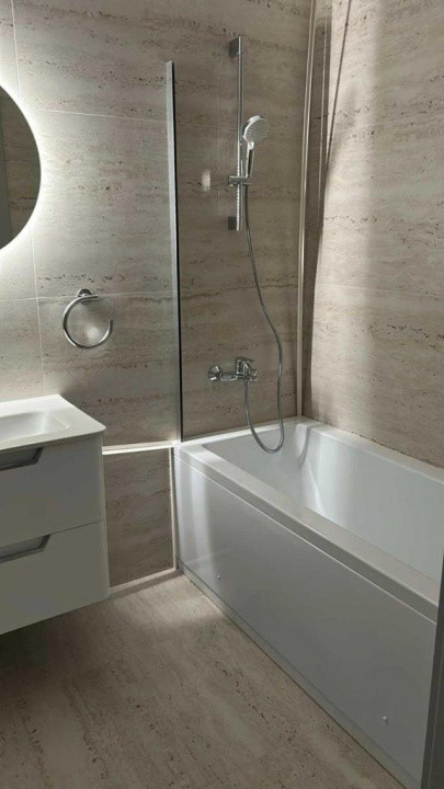 Apartament finisat cu parcare subterana  in Elite City .