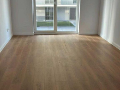 Apartament finisat cu parcare subterana  in Elite City .