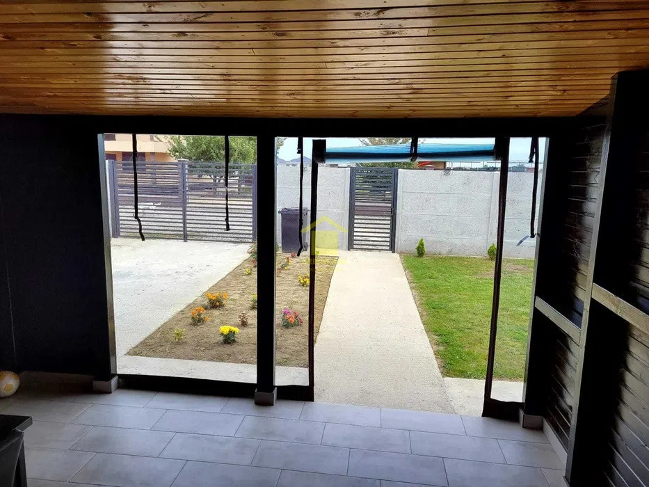 Casă parter, 96 mp + terasă, teren 330 mp, Olteni - Domnesti