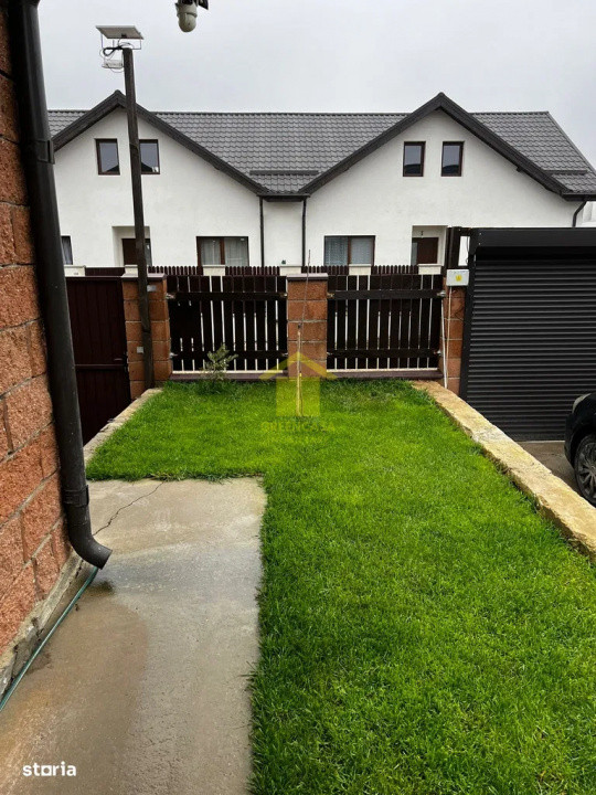 Casa tip duplex, P+M, garaj, 80mp, 250mp teren, Olteni 