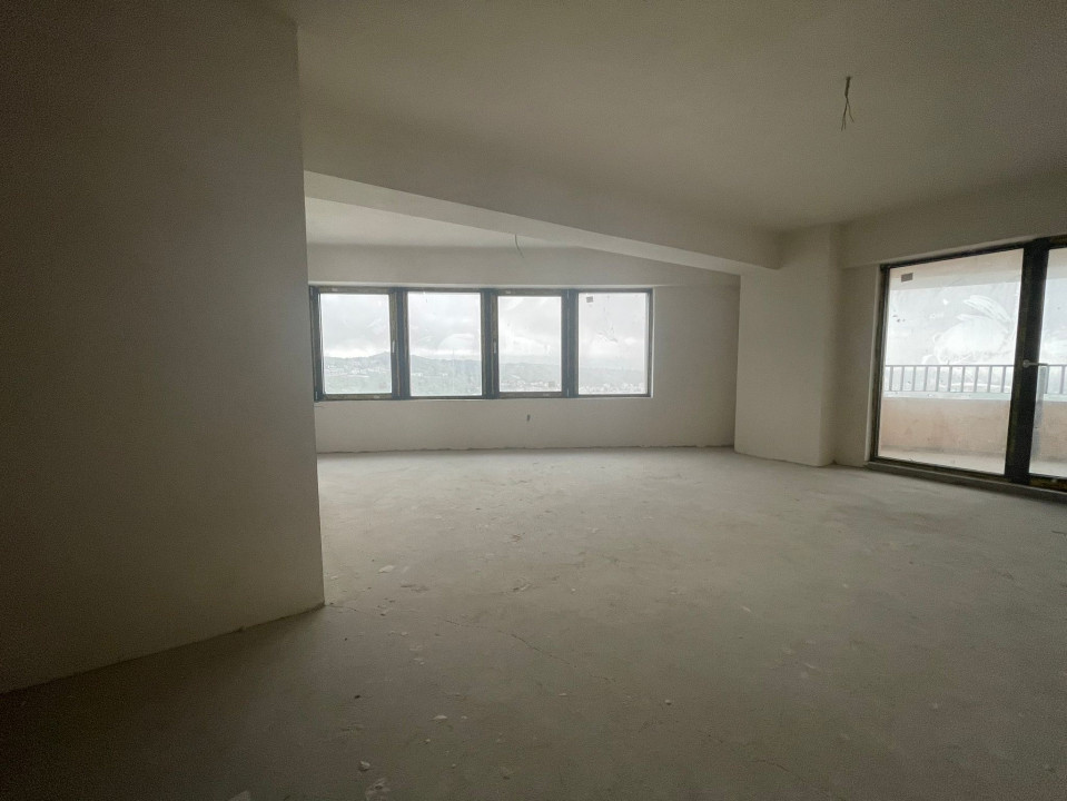 Penthouse, semifinisat, 5 camere, 210mp, 2 nivele, West City Tower