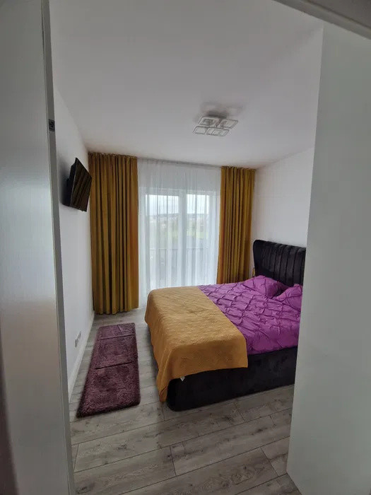 Apartament cu 3 camere  de 55mp plus balcon 6mp , zona : Floresti Tineretului