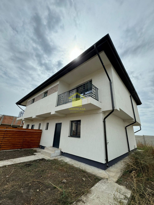 Casă tip duplex semifinisată, 4 camere, 200mp teren, Bragadiru