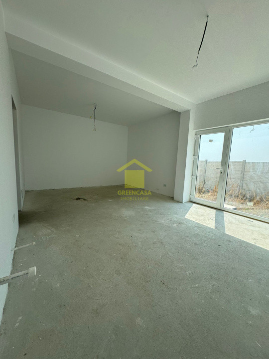 Casă tip duplex semifinisată, 4 camere, 200mp teren, Bragadiru