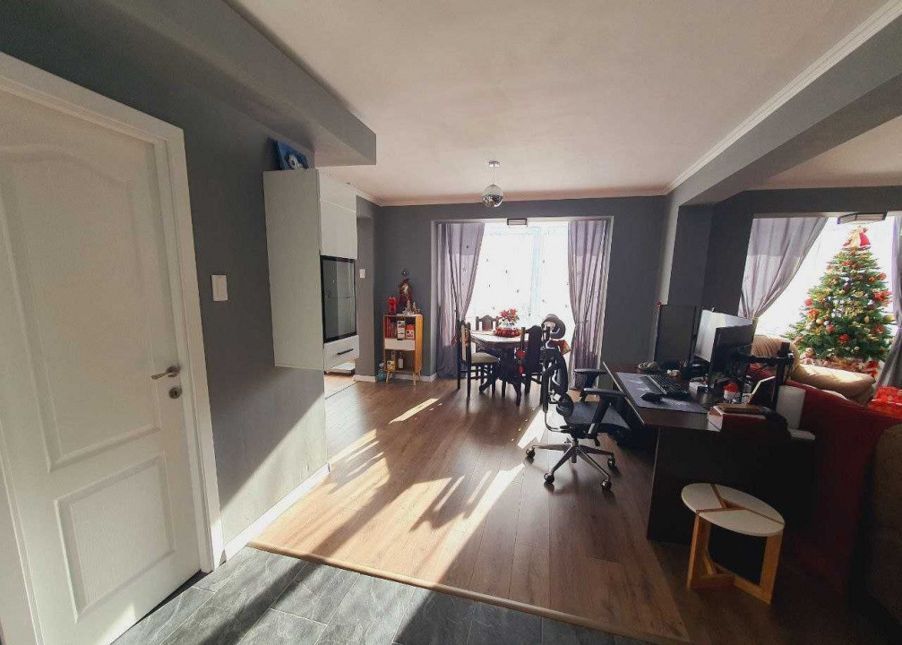 Apartament 3 camere, 100mp, etaj 1, parcare, Bragadiru