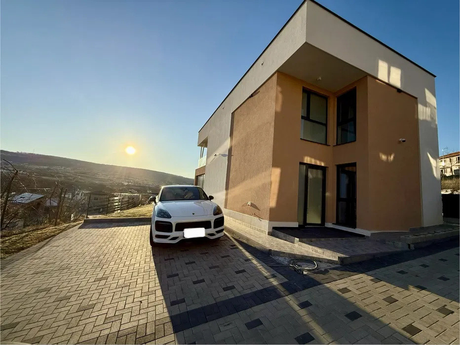 Casă individuală cu priveliște panoramică – Terra Gardens 