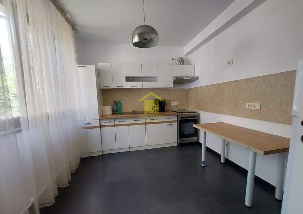 Casă P+2, 7 camere, 300 mp, teren 329 mp, Bragadiru