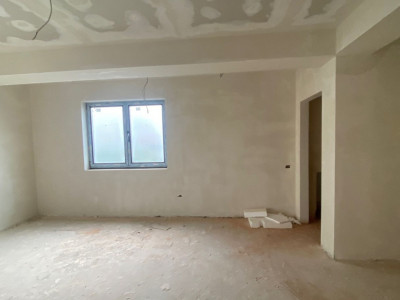 Apartament 3 camere, 71 mp + balcon 15,20 mp, Bragadiru