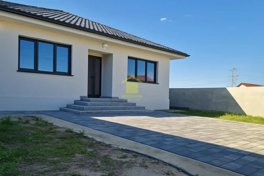 Casă pe parter, 3 camere, teren 450 mp, Ciorogârla