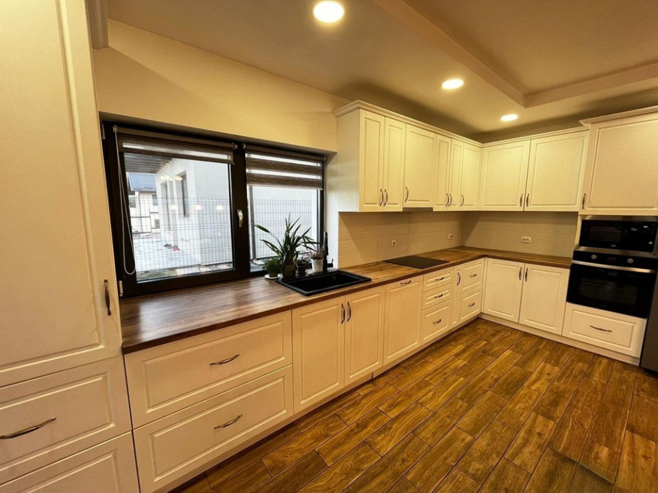 Vilă la cheie în Dezmir – zona Planoarelor, lângă Aeroportul Cluj-Napoca