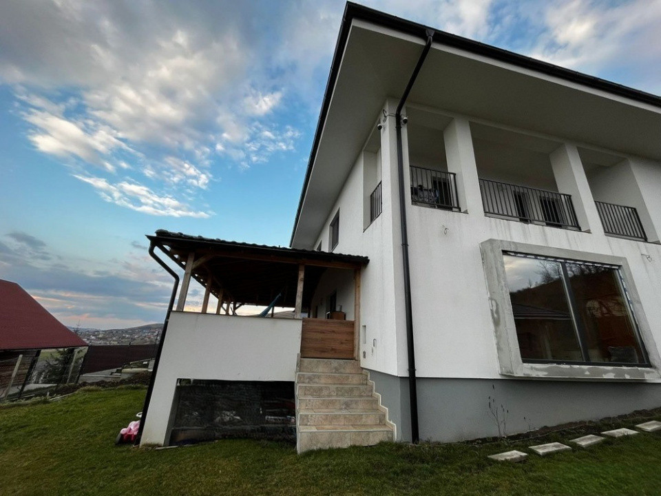 Vilă la cheie în Dezmir – zona Planoarelor, lângă Aeroportul Cluj-Napoca