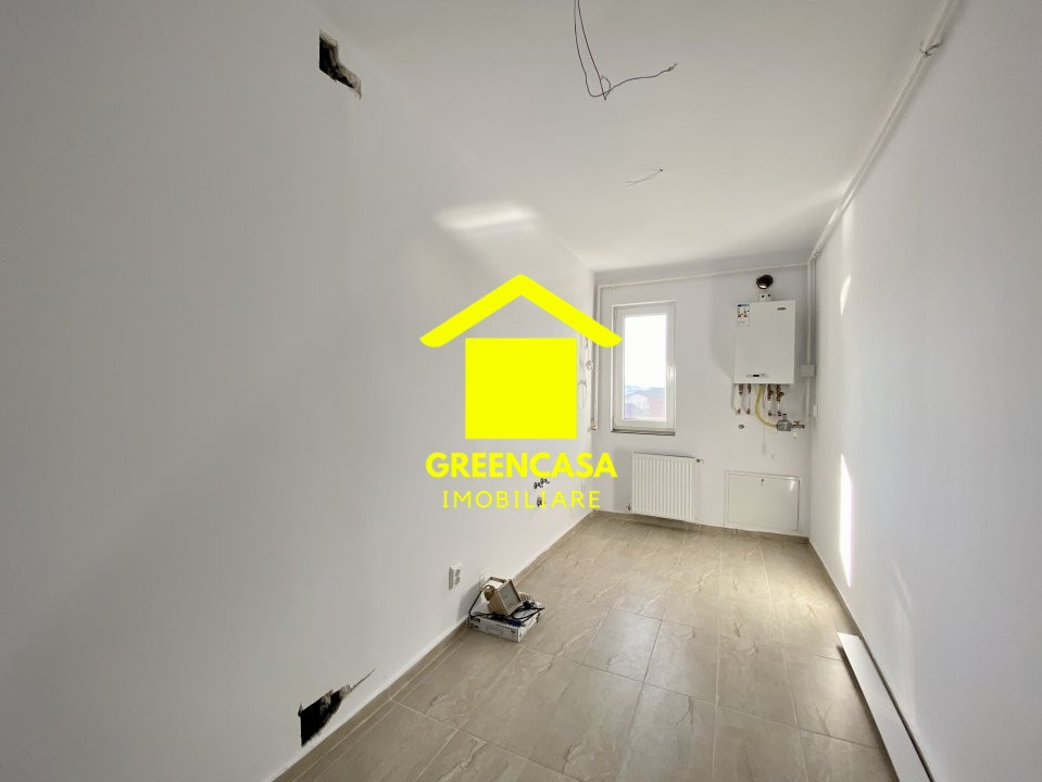 Apartament de vanzare, 2 camere, parcare subterana, Zona Poligonului