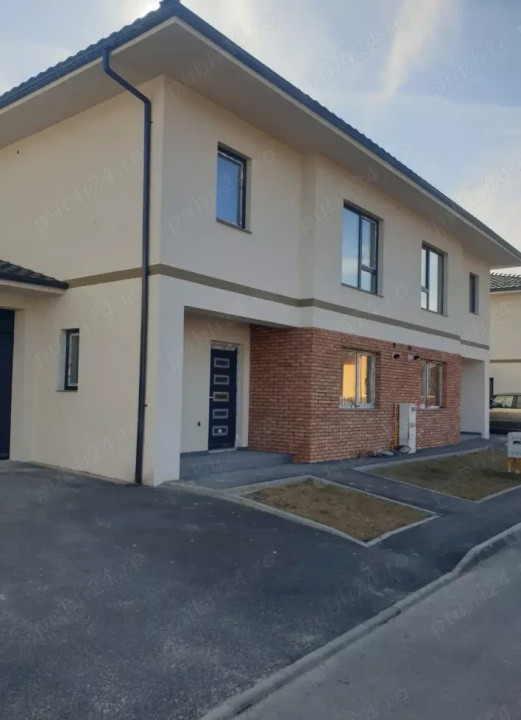 Casă de vânzare | complex privat | zona Crișan | garaj + parcare