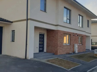 Casă de vânzare | complex privat | zona Crișan | garaj + parcare