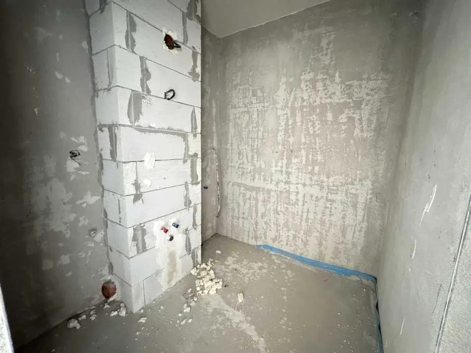 Apartament de 2 camere, Finisat, zona BMW, Floresti