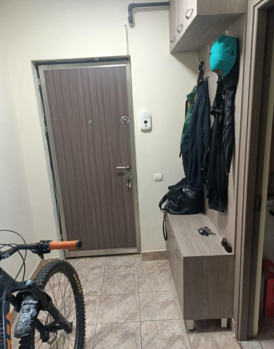 Apartament decomandat cu 2 camere, balcon și parcare – Florești