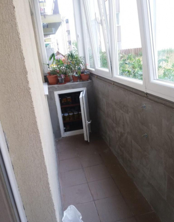 Apartament decomandat cu 2 camere, balcon și parcare – Florești