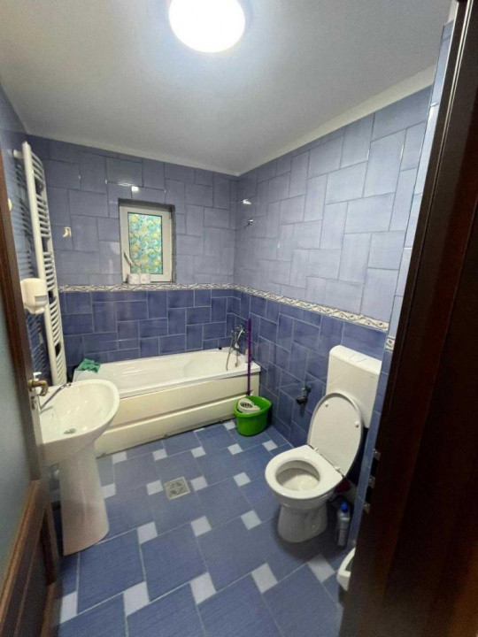 De inchiriat casa de locuit/sediu firma -4 Camere +Garaj cart A, Muresanu