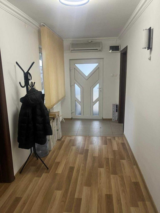 De inchiriat casa de locuit/sediu firma -4 Camere +Garaj cart A, Muresanu