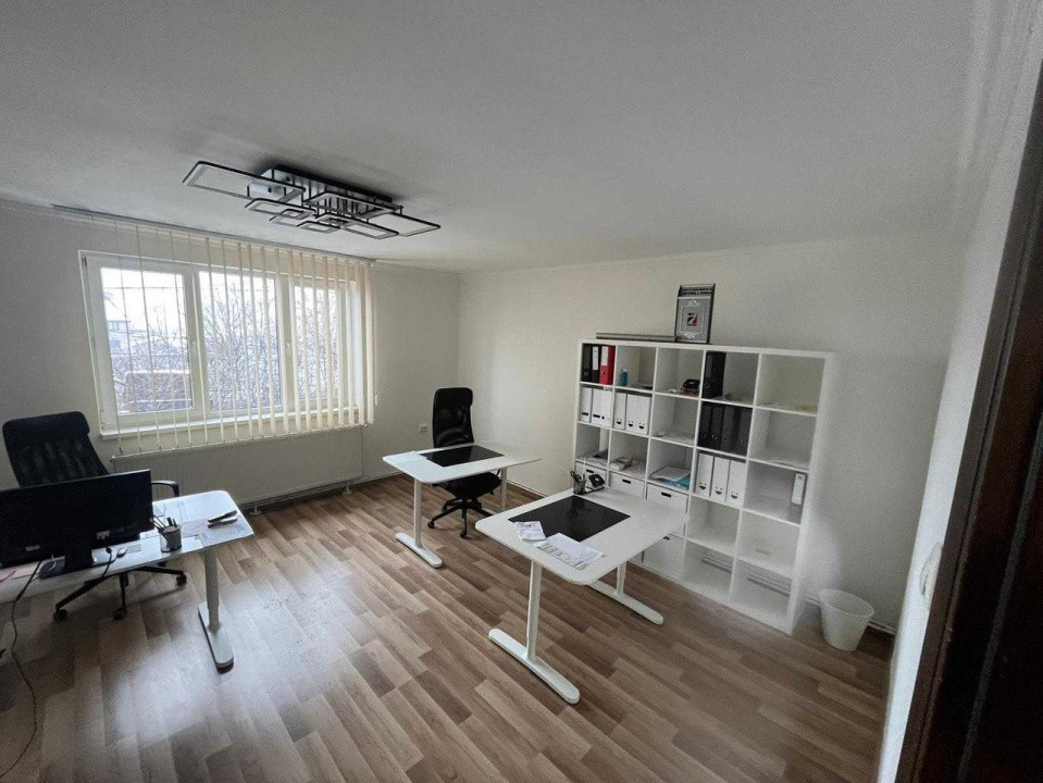 De inchiriat casa de locuit/sediu firma -4 Camere +Garaj cart A, Muresanu