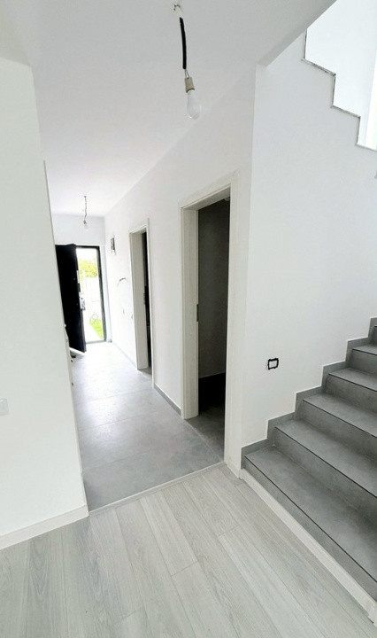 Casa tip duplex, P+1, 4 camere, 111mp utili, 300mp teren, Domnesti