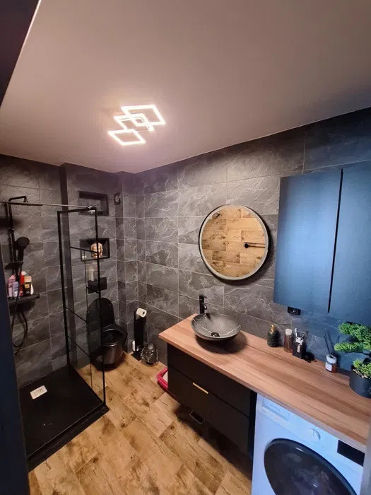 Apartament 3 camere de 50mp , plus balcon 6mp, zona : Tineretului