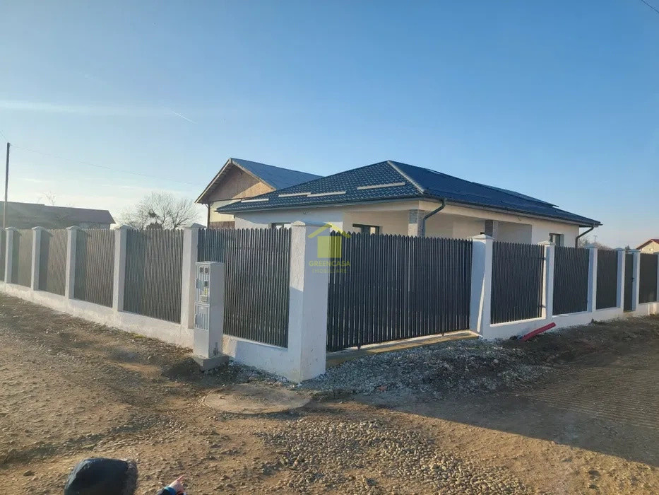 Casă pe parter, teren 350 mp, Domnești–Țegheș