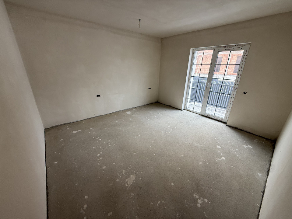 CASĂ NOUĂ CU GARAJ, 150 MP, LÂNGĂ PROFI CHINTENI