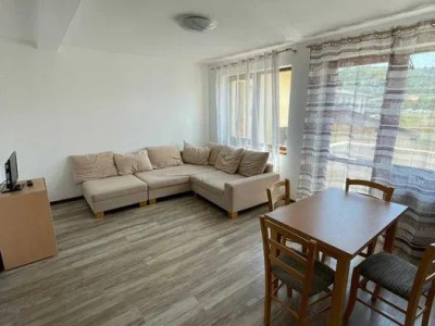 Apartament de vanzare 2 camere,zona Sesul de sus