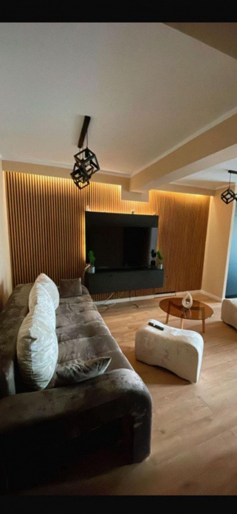 Apartament de vanzare 2 camere,Zona Urusagului