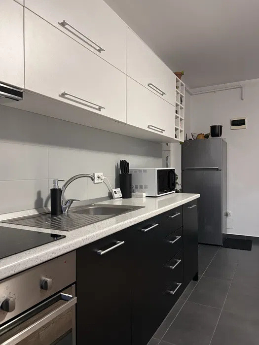 Apartament 3 camere de 54mp , zona : Floresti Stejarului 