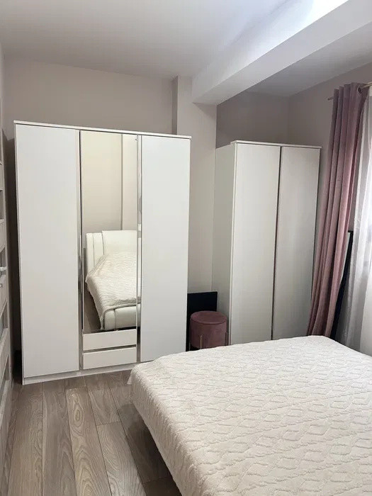 Apartament 3 camere de 54mp , zona : Floresti Stejarului 