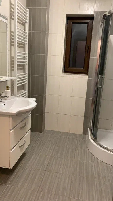 Apartament 3 camere de 54mp , zona : Floresti Stejarului 