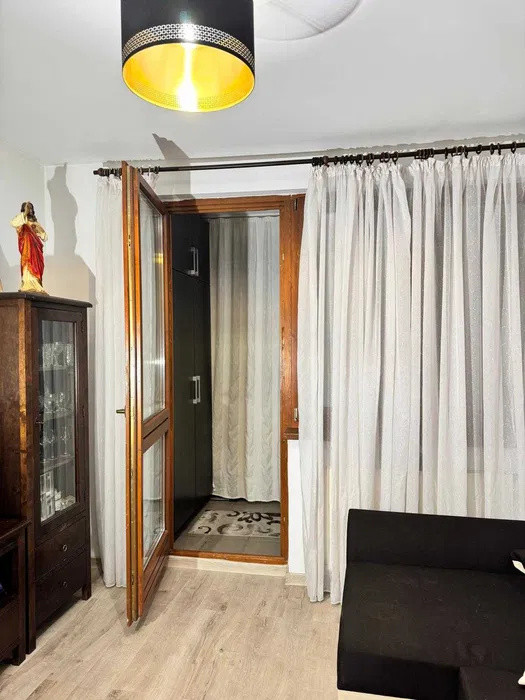 Apartament de vanzare,Zona Cetatea Fetei