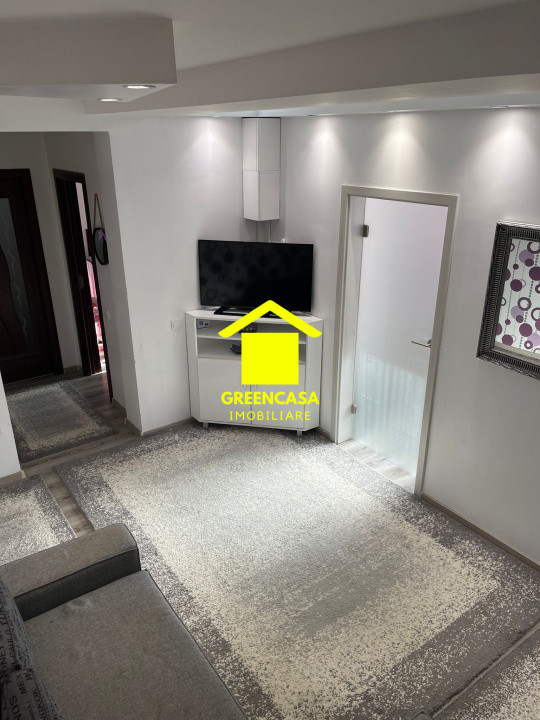 Apartament cu 3 camere, 60mp, parcare exterioara, zona Eroilor, Floresti