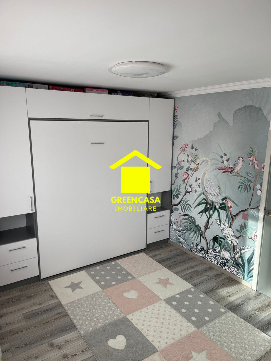 Apartament cu 3 camere, 60mp, parcare exterioara, zona Eroilor, Floresti