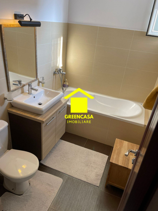 Apartament cu 3 camere, 60mp, parcare exterioara, zona Eroilor, Floresti