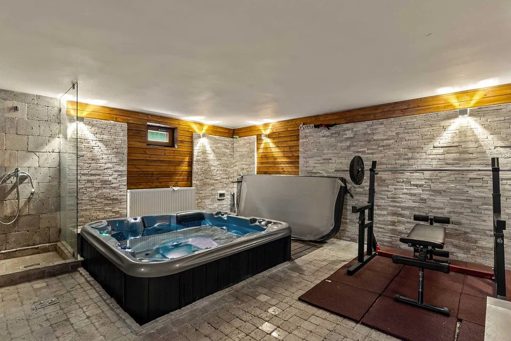 Casa de vanzare 203mp , teren 354 zona : Manastur 