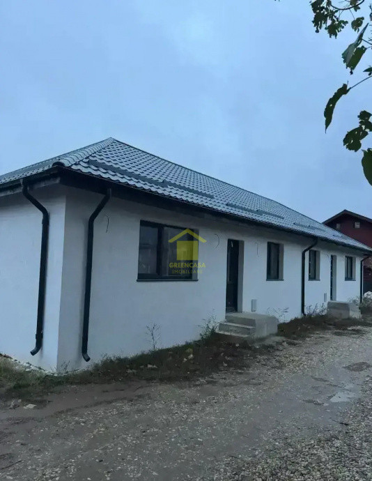 Casa tip duplex pe parter, 75mp utili/unitate, 500mp teren, Olteni