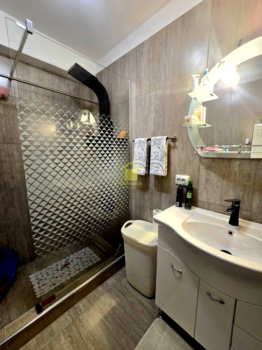 Apartament 2 camere, balcon 15mp, zona Vivo